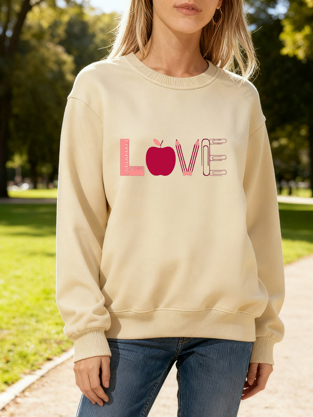 Kvinders sweatshirt med kreativ kærlighedsmotiv Stilla