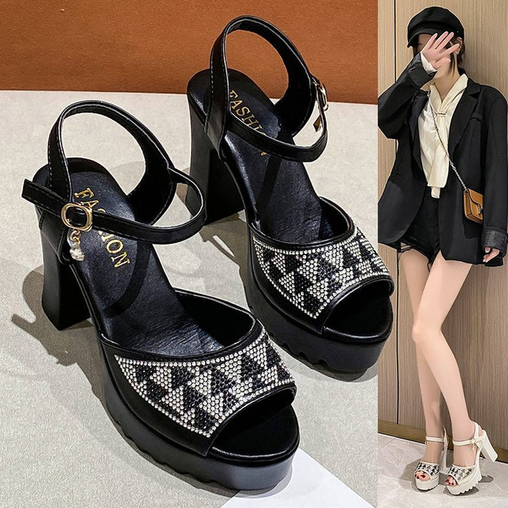 Dame Plateau-sandaler med glitrende strass og modedesign Stilla