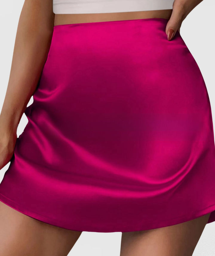Dame satin mini nederdel med elegant snit og flydende fald Stilla