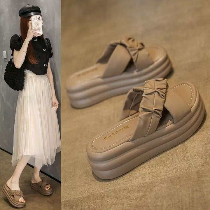 Dame Plateau-sandaler med elastisk rem og moderigtigt frynsedesign Stilla