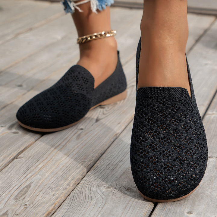 Dame åndbare slippers med moderigtig hulmønster og skridsikker sål Stilla