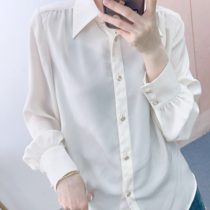 Dame Elegant og luftig bluse lavet af høj kvalitet chiffon med fashionable detaljer Stilla