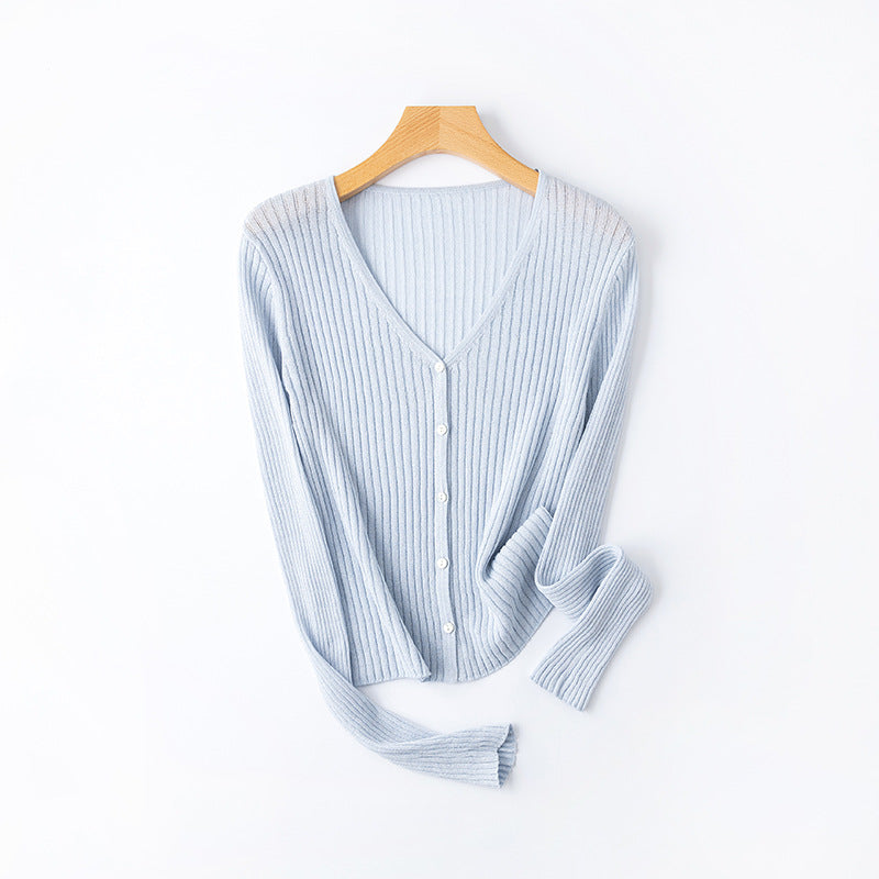 Femme Klassisk V-hals Ribstrik-Cardigan Stilla