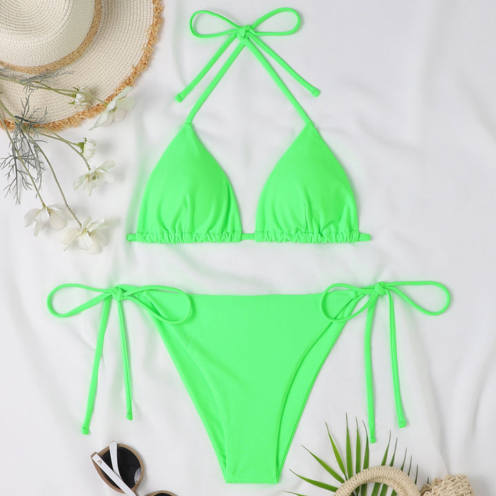 Dame triangel-bikini med justerbare bindebånd og raffinerede detaljer Skovae