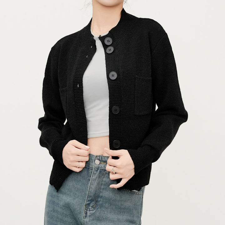Dame strik cardigan med knapdetaljer og patch lomme Stilla