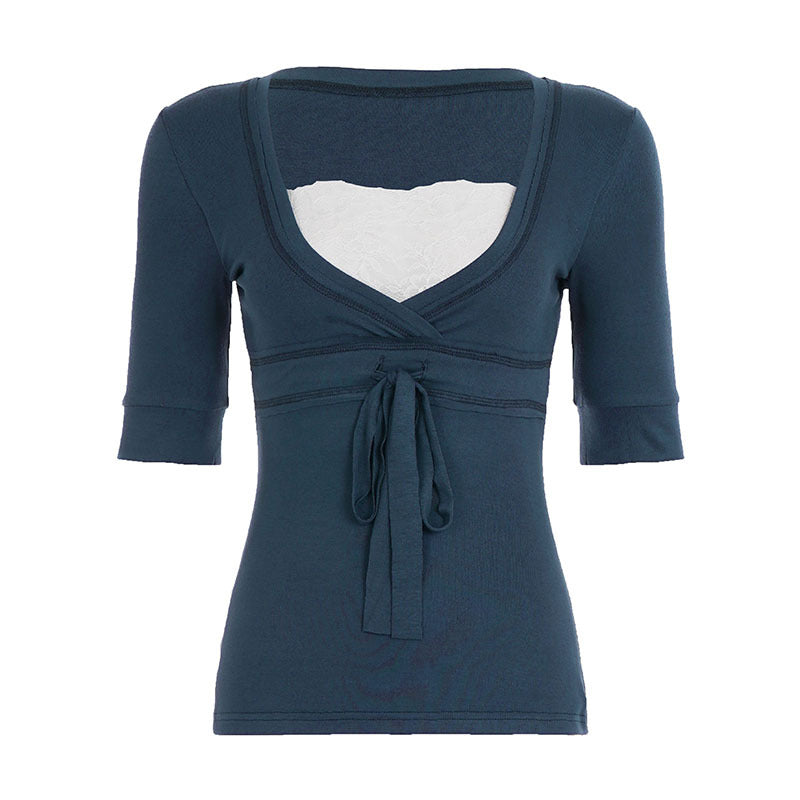 Dame vikler top med raffineret front snøring og elegante ærmeafslutninger Skovae
