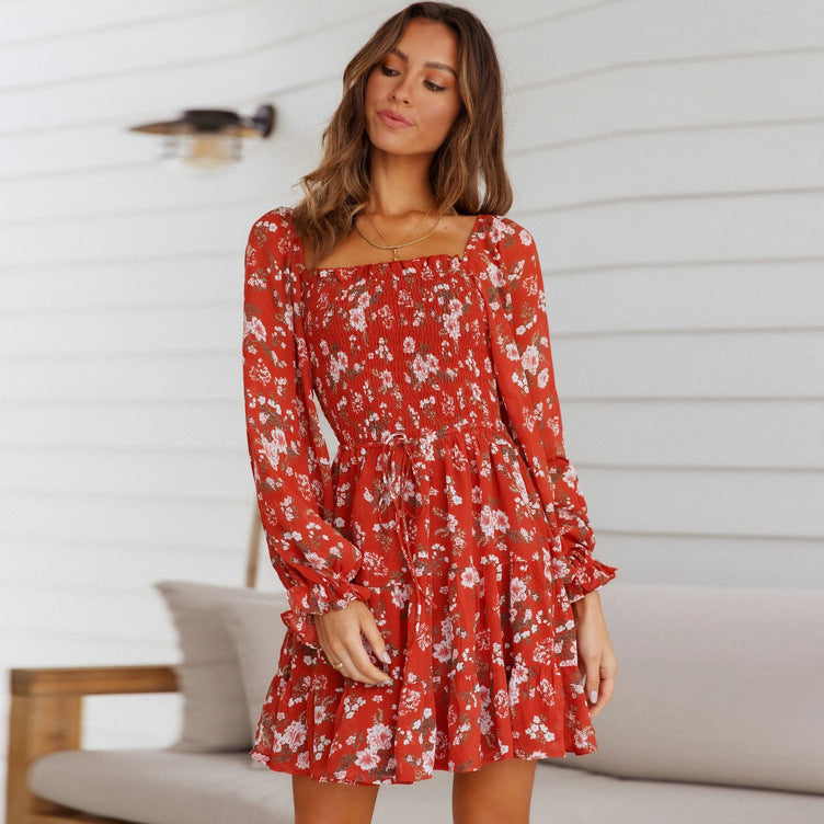 Femme Off-Shoulder Blomst Mini Kjole med Flæsekant Stilla
