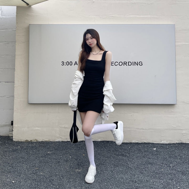 Femme Bodycon Mini Kjole med Square Udsnit og Ribbet Struktur Stilla