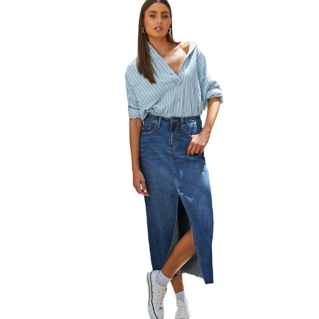 Kvindernes højskåret blyantkjole lavet af denim med sideslids Stilla