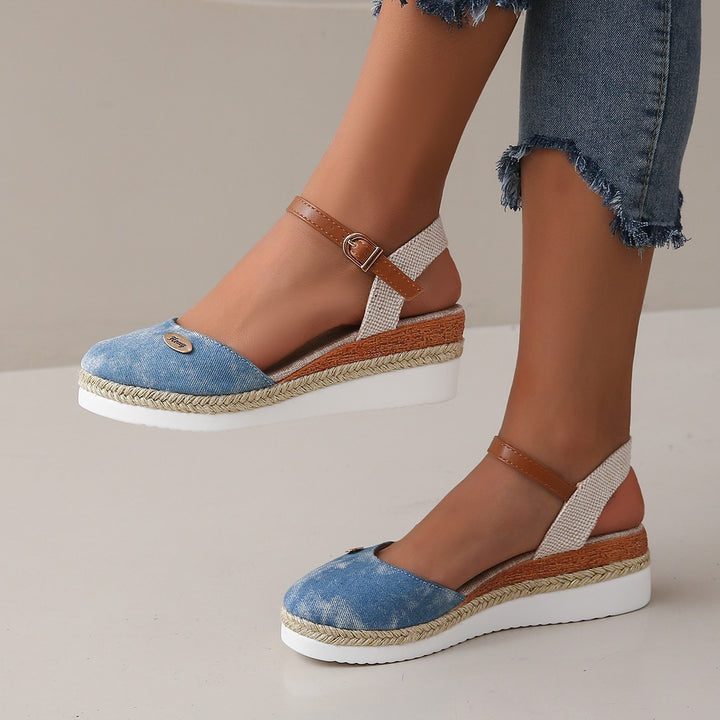 Dame Wedge-sandaler med flettet remdesign og komfortabelt fodseng Stilla