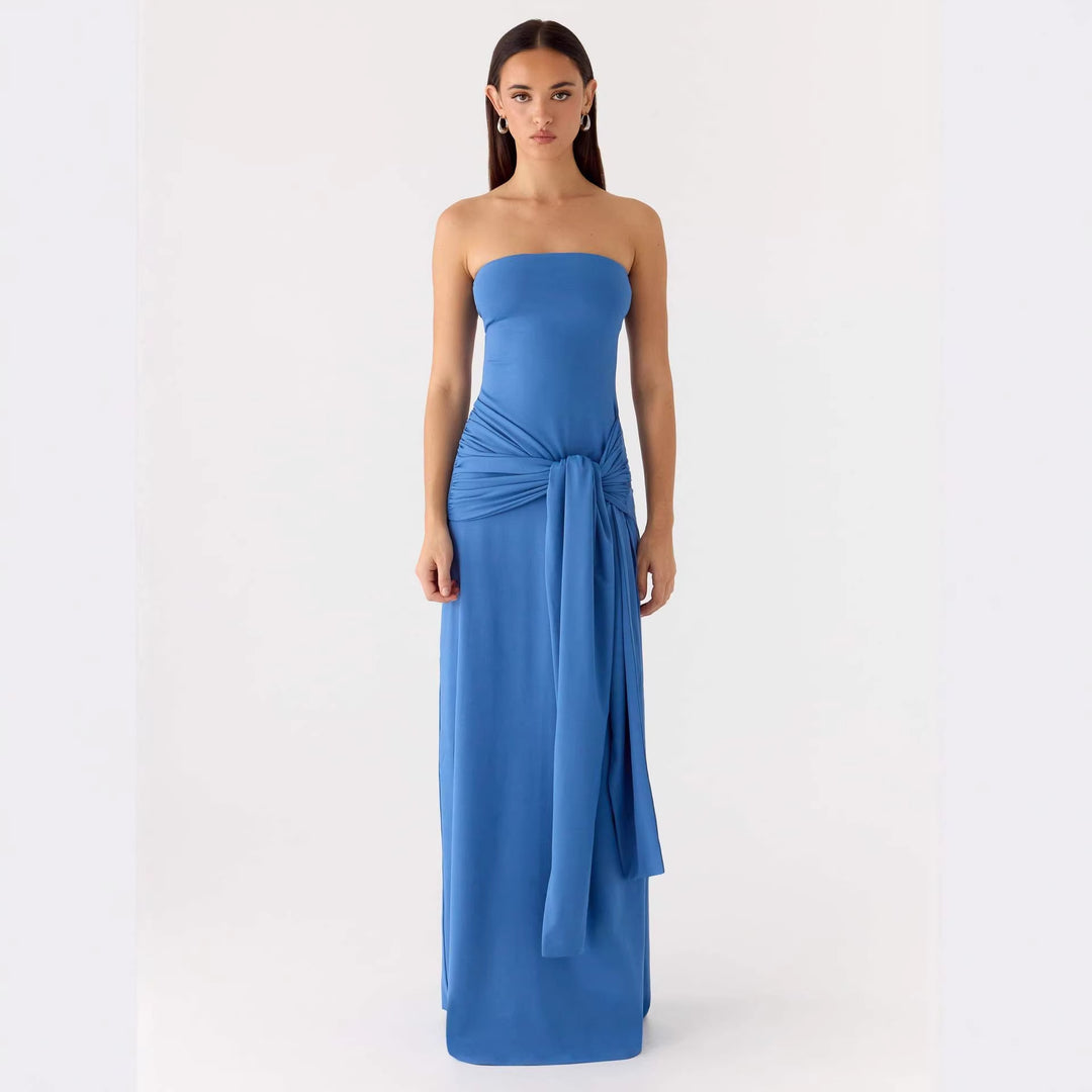 Damer Strapless Maxikjole med elegant indpakningsdetalje Skovae
