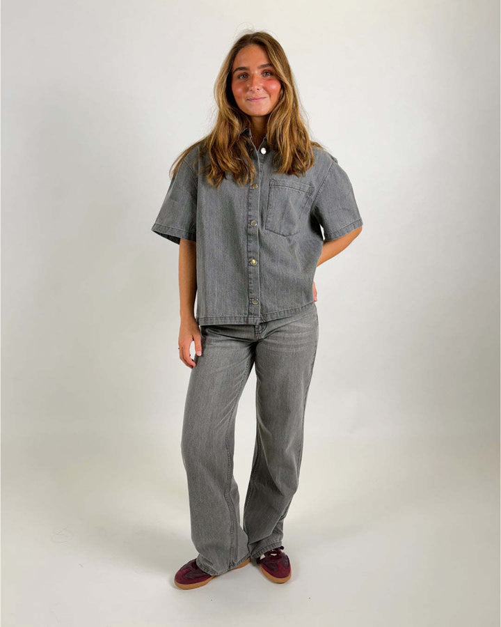 Dame denim skjortejakke i afslappet oversized snit Skovae