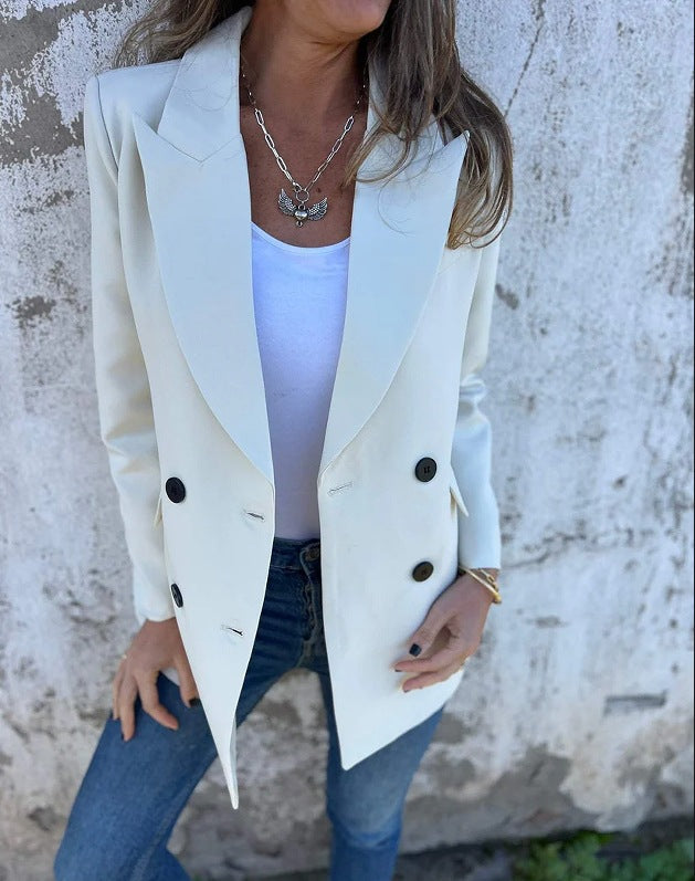 Dame Dobbelt ventileret Blazer med elegant taljering og moderne knapdetaljer Stilla