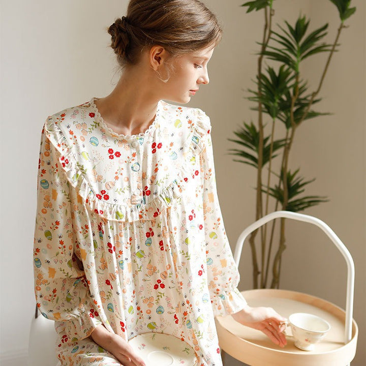 Dame nattkjole med floral ruchesdetail Stilla