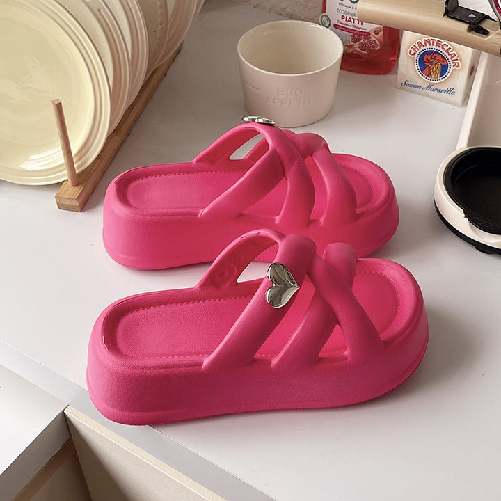 Dame mode clogs med hjerteformet detalje Stilla
