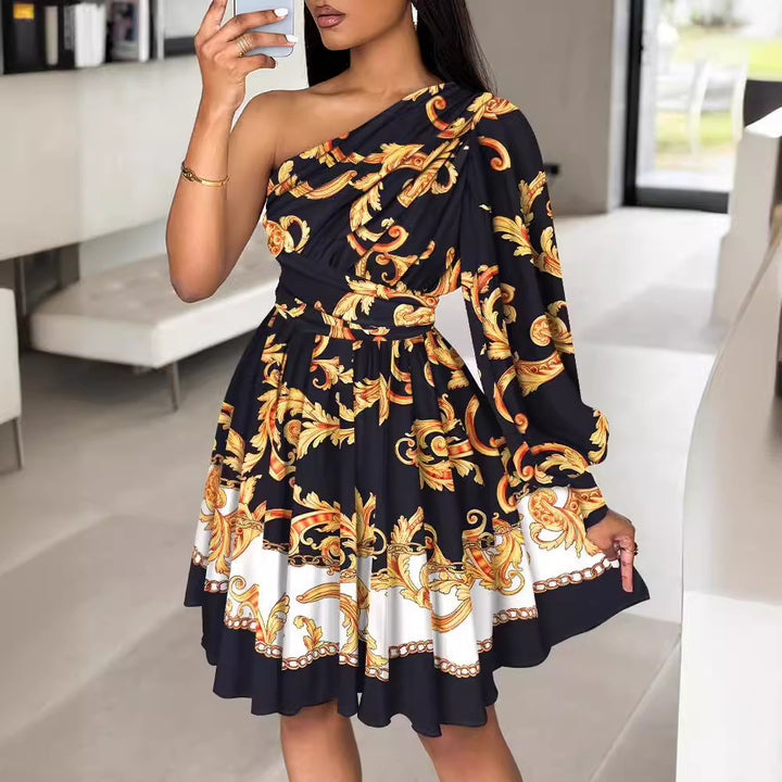 Femme Elegante Asymmetrisk Kjole med Statement-Print Stilla
