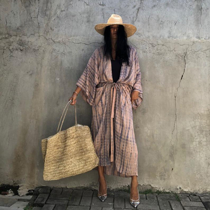 Dame Strandkimono med afslappet snit og elegant mønster Stilla