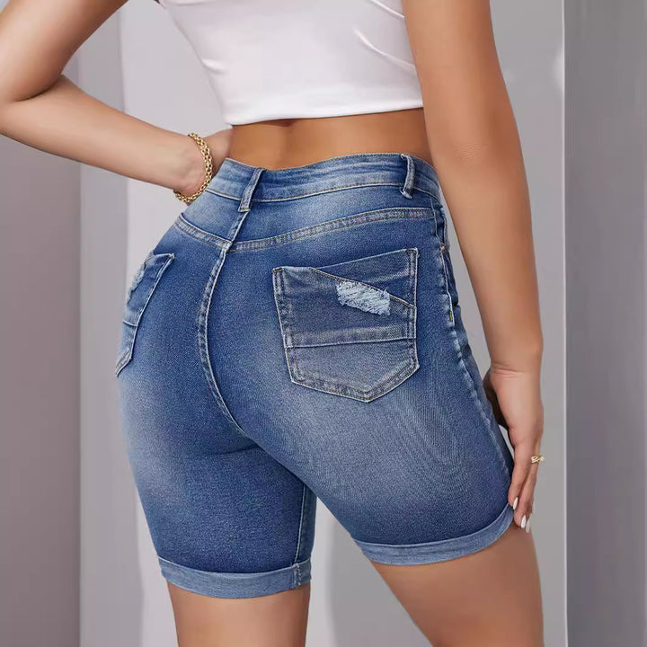 Dame mode jeansshorts med høj talje og moderigtige destroyed-detaljer Stilla