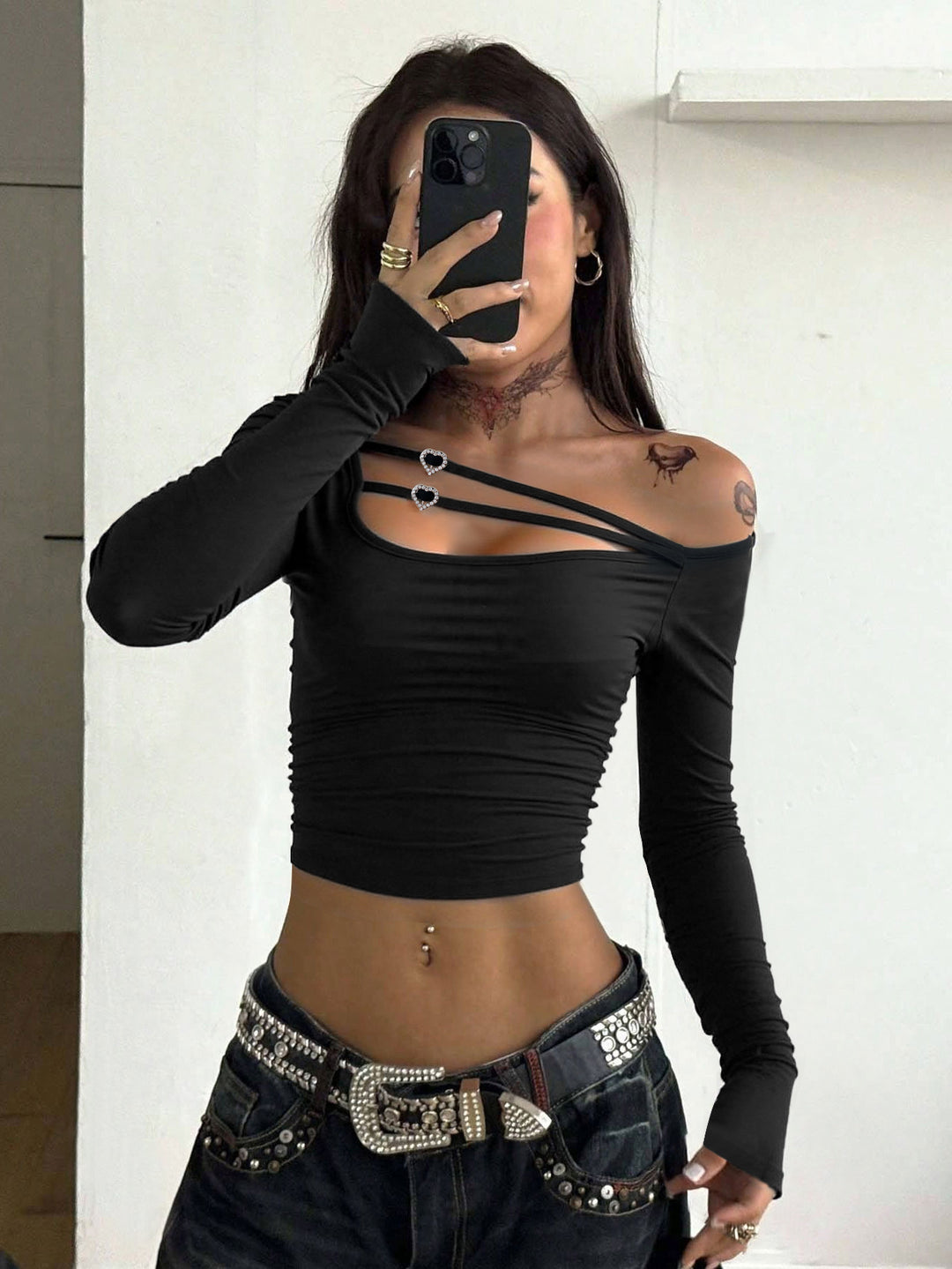Dame elegant asymmetrisk top med raffinerede stropdetaljer Stilla