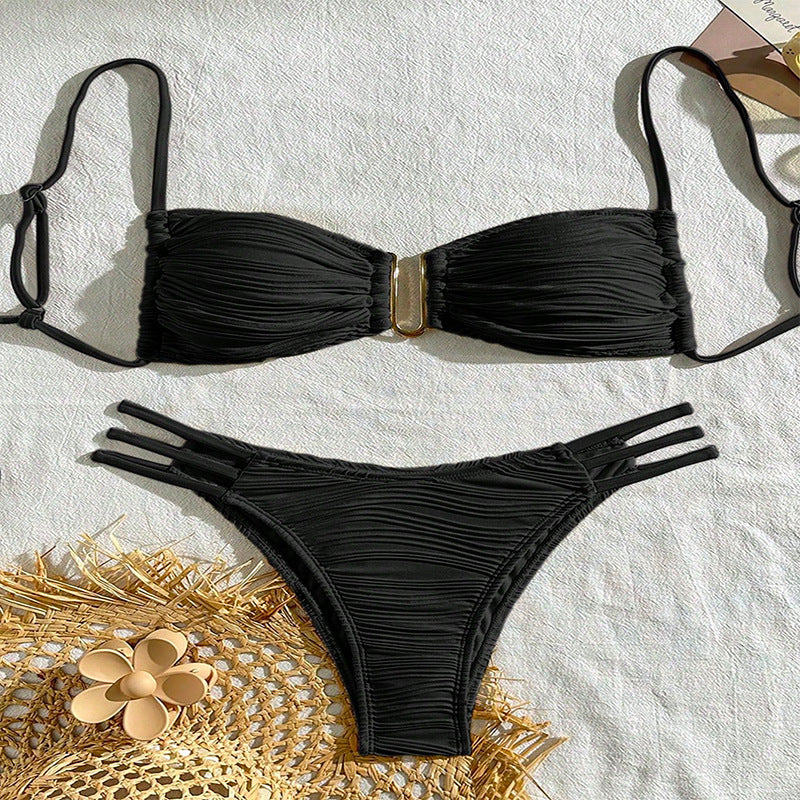 Dame bandeau-bikini med fint flæsedesign og justerbare stropper Skovae