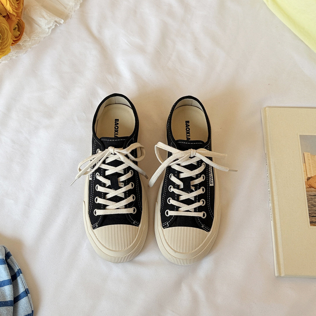 Femme Classic Snørre Canvas Sneakers Stilla