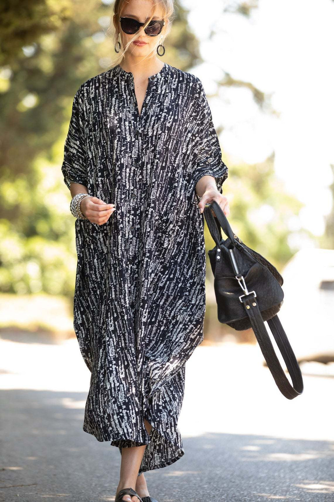 Dame Kaftan med stilfulde striber og knapliste Stilla