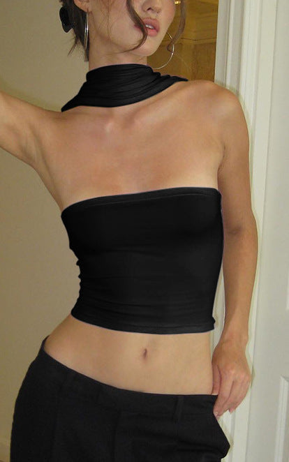 Dame crop top med flot indpakningskrave og figursyet snit Skovae