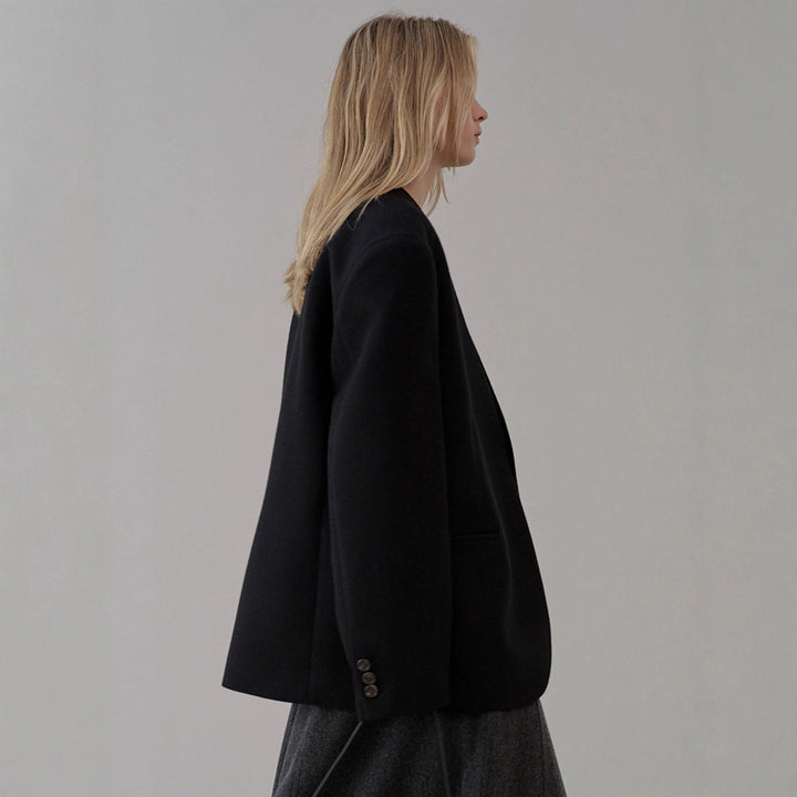 Kvinders elegante strikket blazer med asymmetrisk snit Stilla