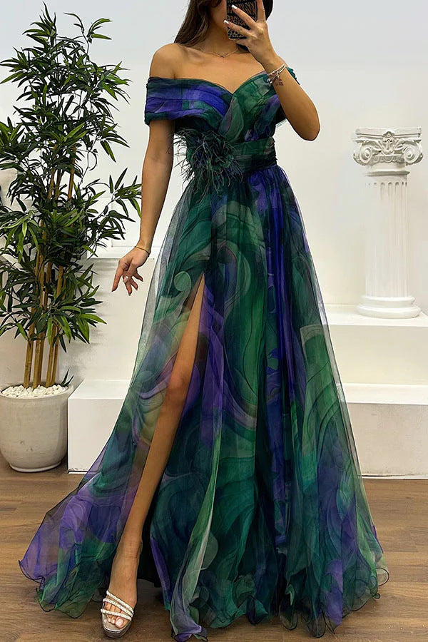 Dame Elegant aftenkjole med off-shoulder udskæring og asymmetrisk kant Stilla
