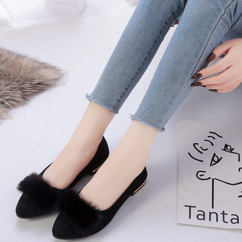 Dame ballerinas med elegant fløjl applikation og glitrende accenter Stilla