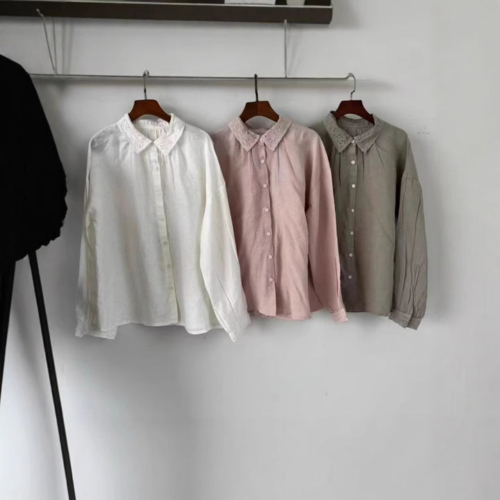 Femme Elegante Linned Button-Up Bluse med Broderet Krave Stilla