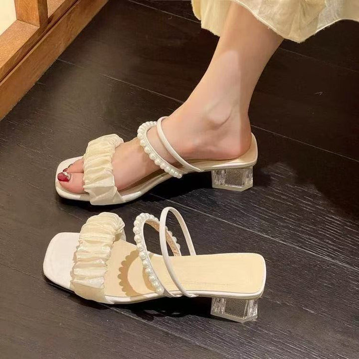Dame sandaler med elegant flæse-design og moderigtigt perle-accent Stilla