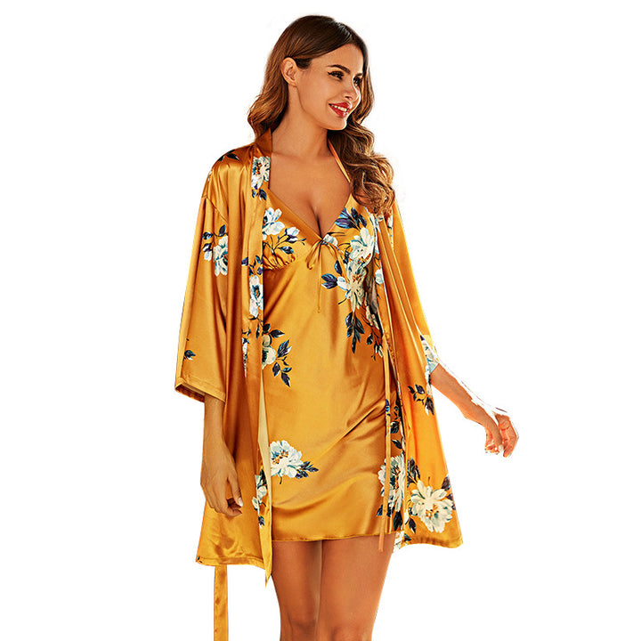 Dame Satin Kimono-Kåbe med floralt design og elegante, brede ærmer Stilla