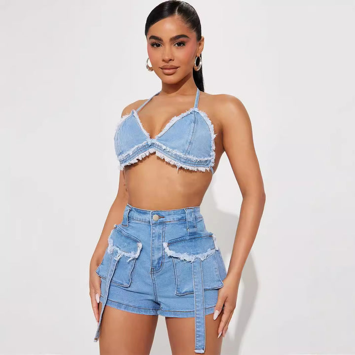 Dame højtskårne denim-shorts med stilfuldt cargo-design og frynsede elementer Stilla