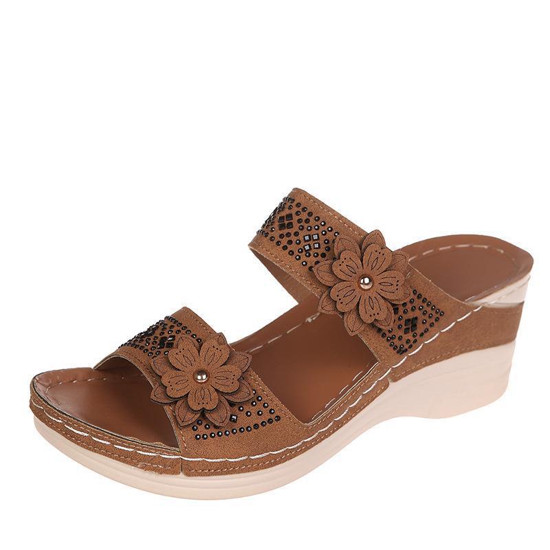 Dame wedge sandaler med blomstret design og ergonomisk sål Stilla
