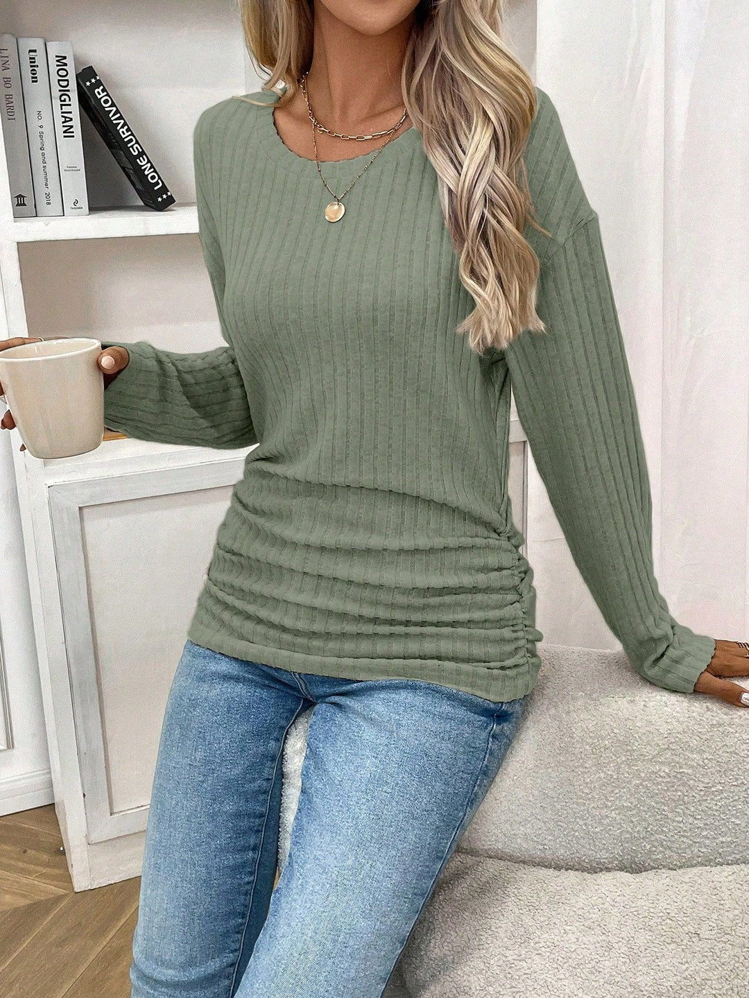Dame Langærmet Rippet Pullover med V-udskæring og afslappet pasform Stilla