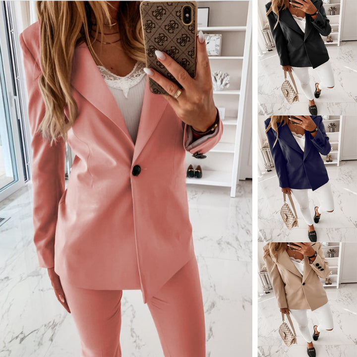 Dame elegant blazer-sæt med figursyet pasform og moderne snit Stilla