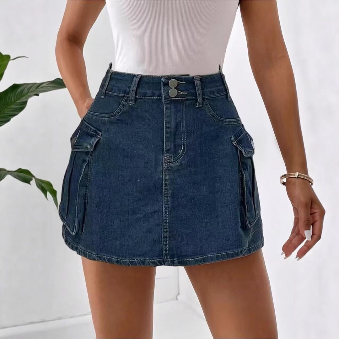 Dame Denim-Mini nederdel med påsyede lommer og moderne detaljer Skovae
