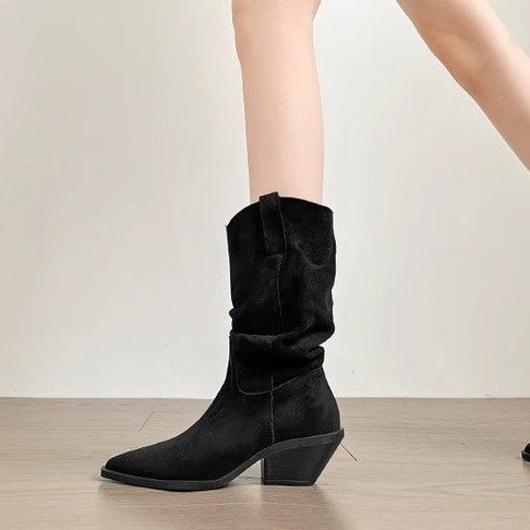 Dame overknee støvler med moderigtigt flæse design og behagelig blokhæl Stilla