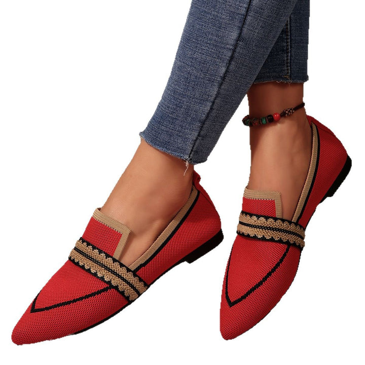 Dame elegante slippers med moderne snit og dekorative accenter Stilla