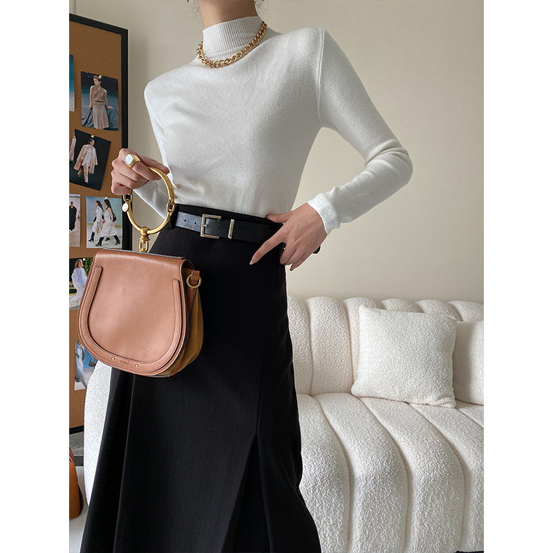 Kvindernes fine strik top med høj krave Stilla