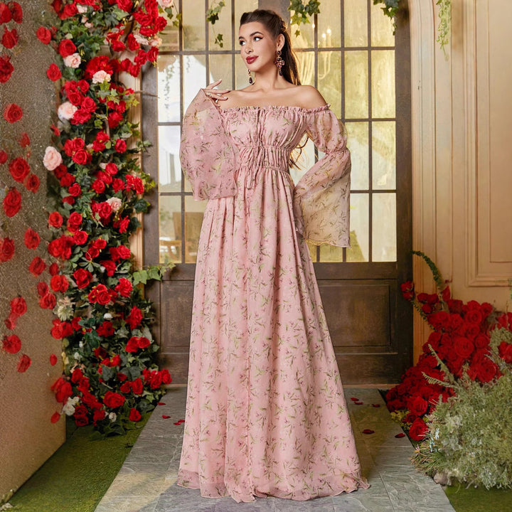 Dame Maxikjole med romantisk blomstermønster og off-shoulder design Stilla