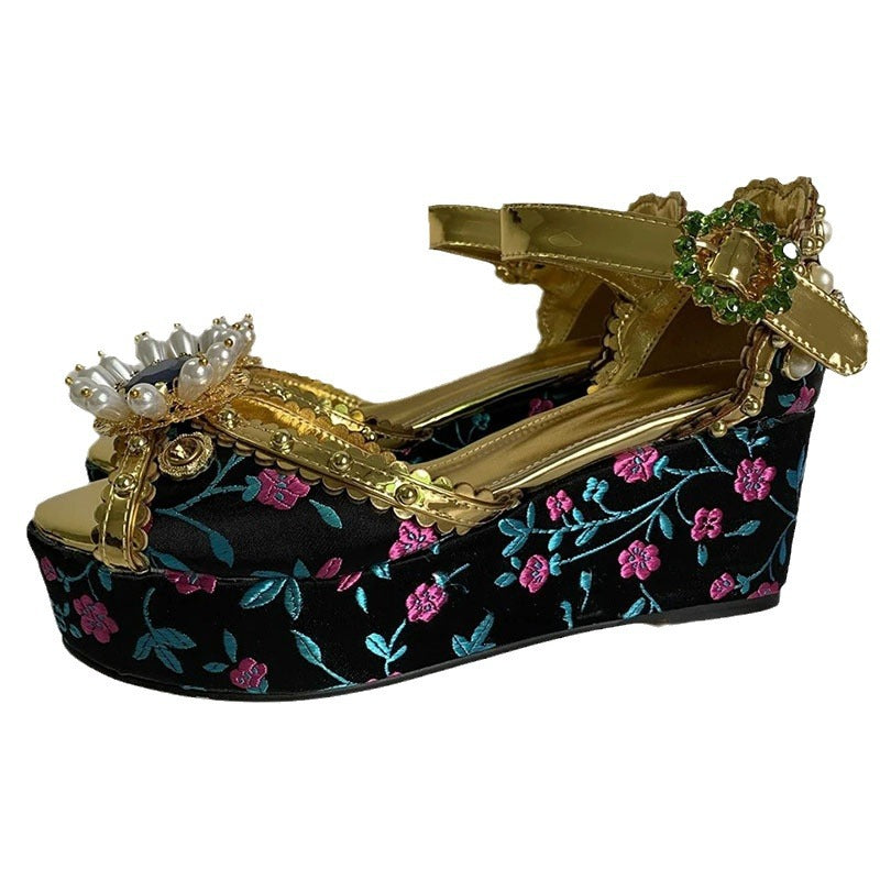 Femme Pyntet Platform Keil Sandaler Stilla