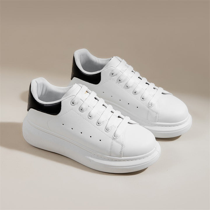 Dame Sneakers i moderne design med åndbar struktur og komfortabel dæmpning Stilla