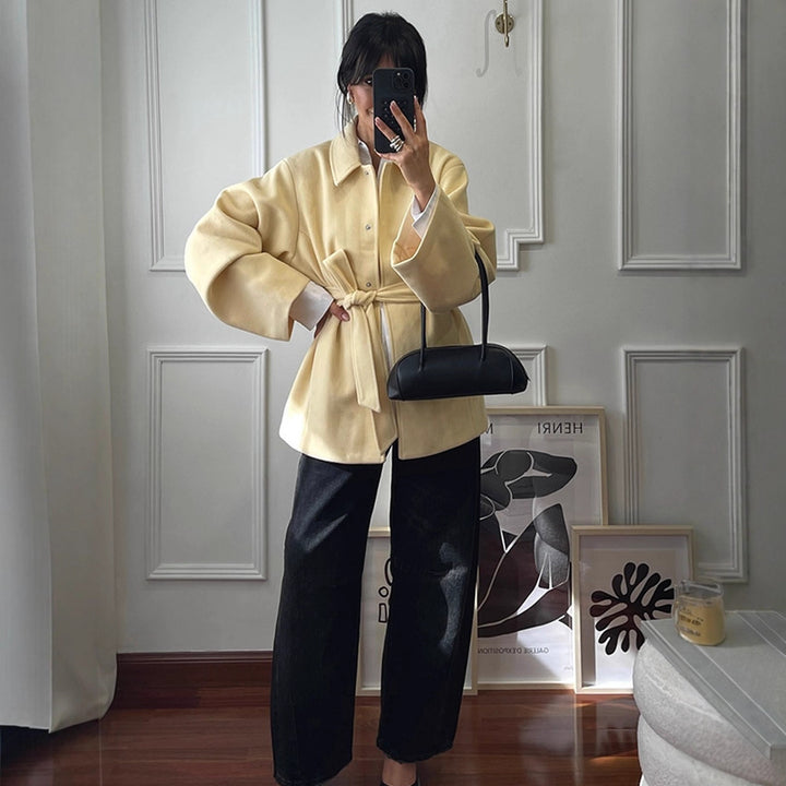 Dame Oversized Læderjakke med bred revers og taljebælte Stilla