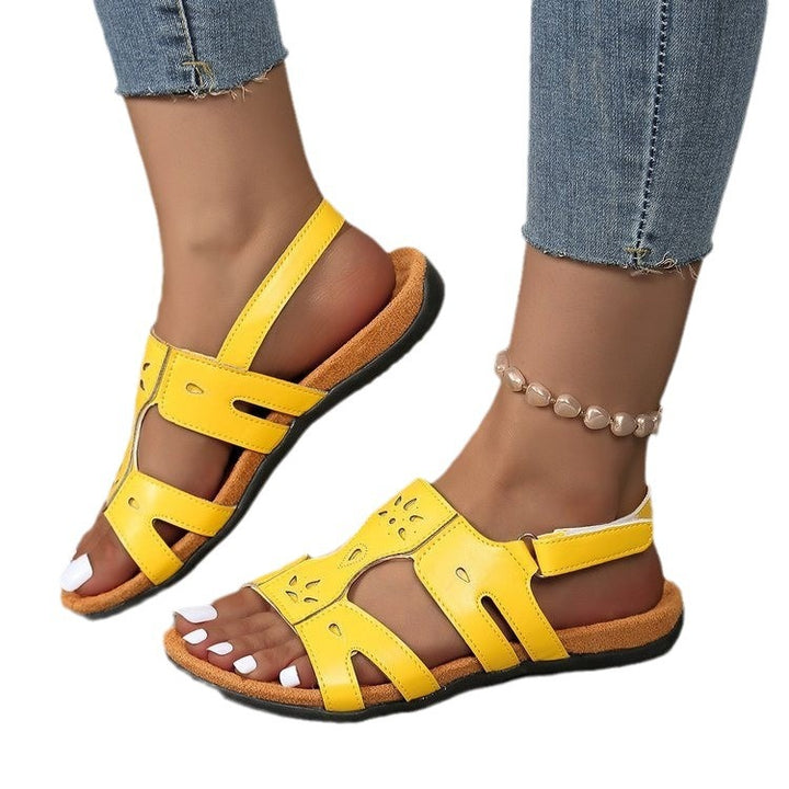 Dame Komfortable Riemchen-sandaler med elegant perforering og justerbar rem Stilla