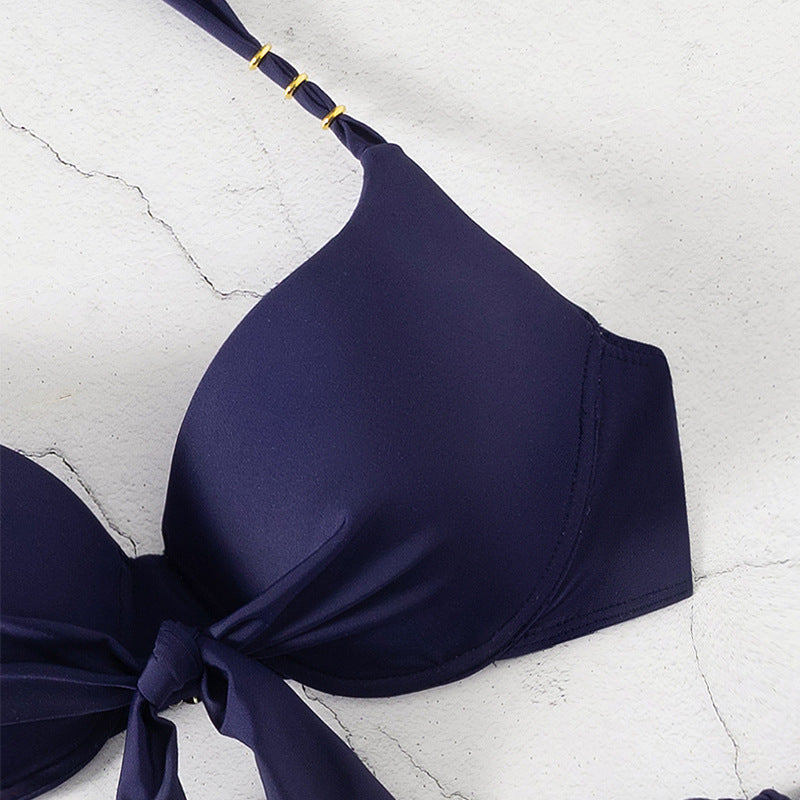 Dame bikini-sæt med moderne bindebånd og floral design Skovae