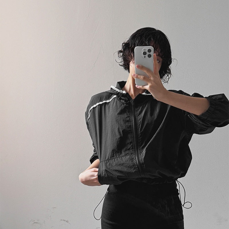 Damer mode cropped jakke med justerbar hættekrave Stilla