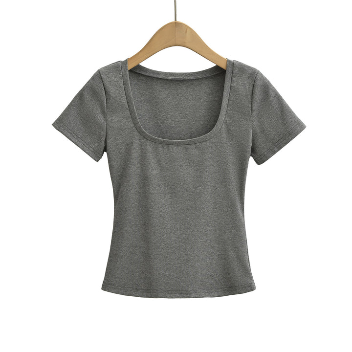 Dame tætsiddende T-shirt med rund halsudskæring og kortærmet design Stilla