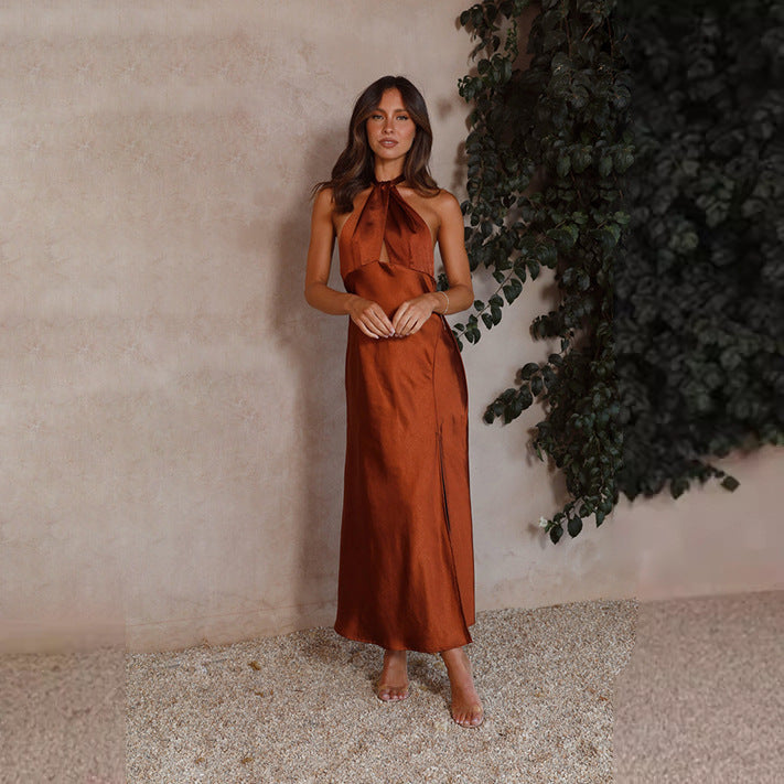 Kvinders halterneck maxi kjole med sideslids og glitrende stof Stilla